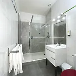 Hotel De L'omois 2*