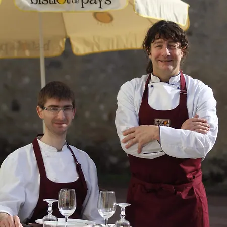 De L'omois מלון באולן-אן-ברי