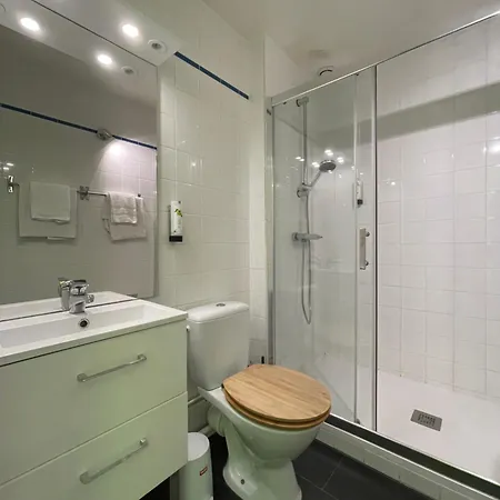 De L'omois 2* Baulne-en-Brie