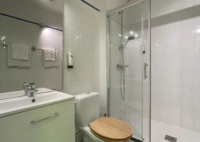 De L'omois 2* Baulne-en-Brie